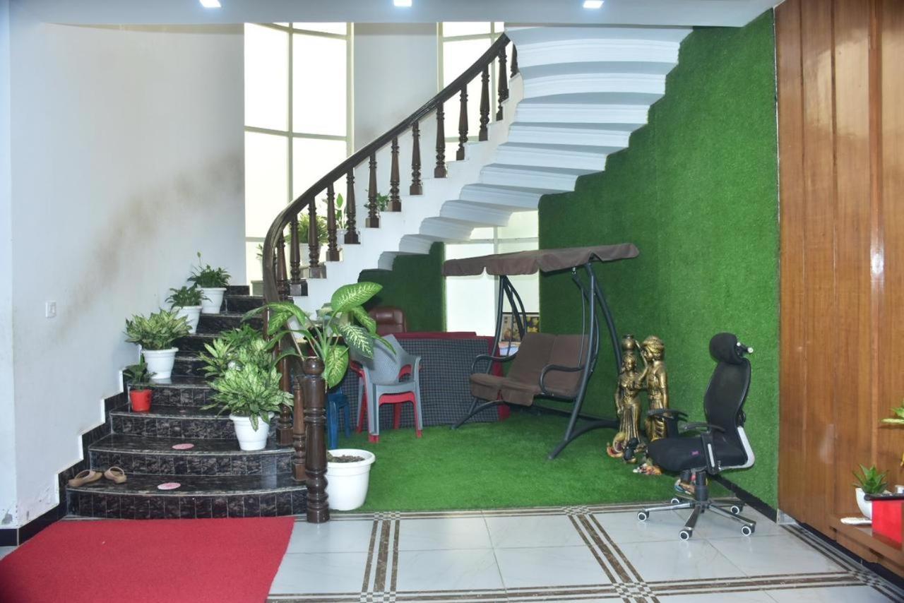 Shreshth Home Stay - Best Family Accommodation - 3Km From Har Ki Pauri, Haridwar, Uttarakhand Ngoại thất bức ảnh