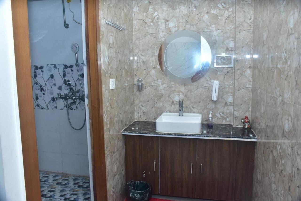Shreshth Home Stay - Best Family Accommodation - 3Km From Har Ki Pauri, Haridwar, Uttarakhand Ngoại thất bức ảnh