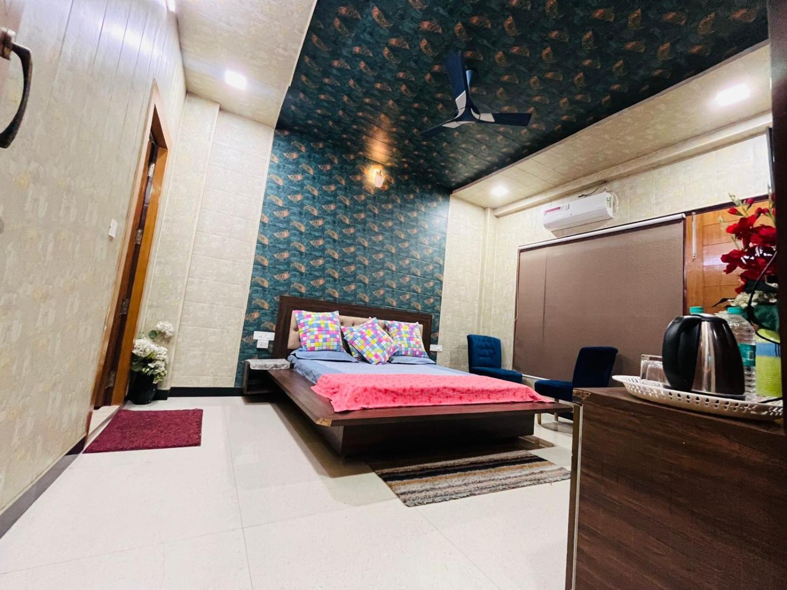 Shreshth Home Stay - Best Family Accommodation - 3Km From Har Ki Pauri, Haridwar, Uttarakhand Ngoại thất bức ảnh