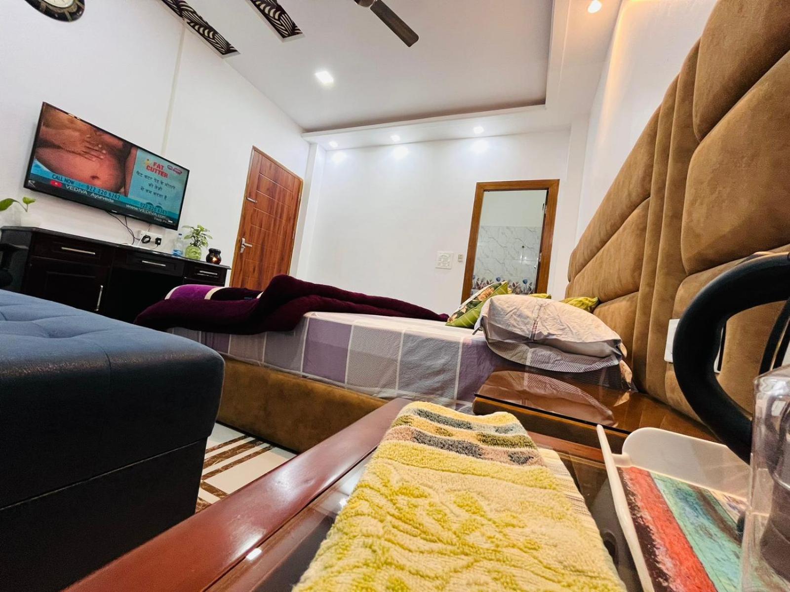 Shreshth Home Stay - Best Family Accommodation - 3Km From Har Ki Pauri, Haridwar, Uttarakhand Ngoại thất bức ảnh