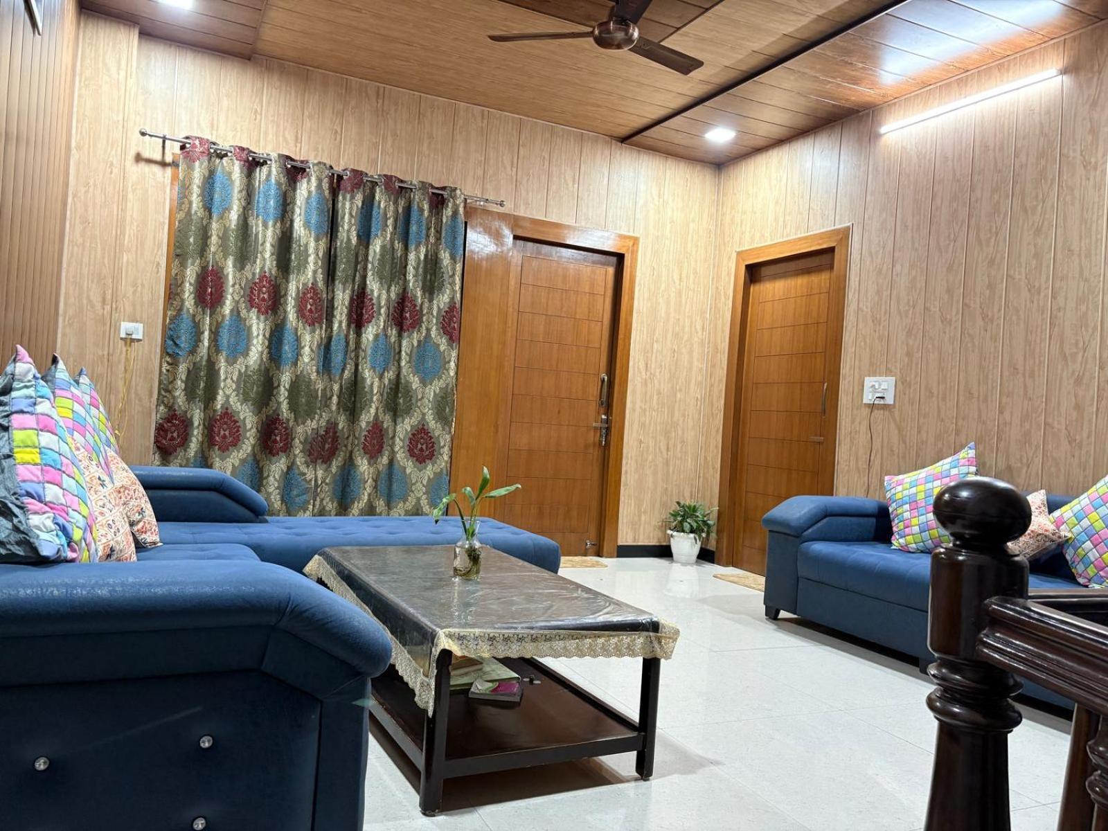 Shreshth Home Stay - Best Family Accommodation - 3Km From Har Ki Pauri, Haridwar, Uttarakhand Ngoại thất bức ảnh